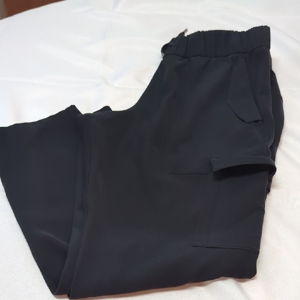 Lululemon Athletica Black Cargo Pants